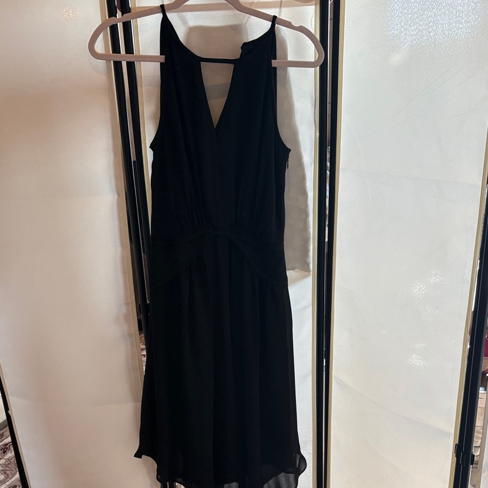 Banana Republic Black Sleeveless V-Neck Midi Dress